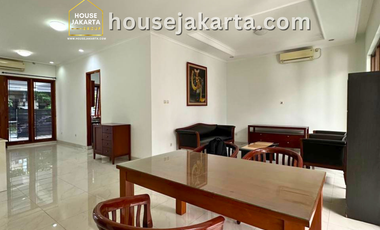 rumah kebayoran baru siap huni