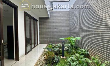 rumah kebayoran baru siap huni