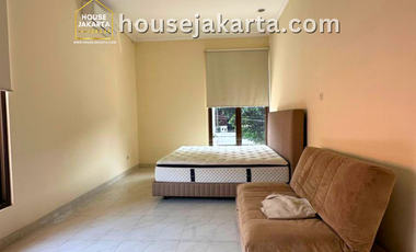 rumah kebayoran baru siap huni