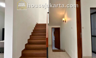 rumah kebayoran baru siap huni