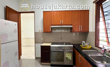 rumah kebayoran baru siap huni