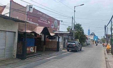 Dijual via lelang rumah usaha di jl pahlawan Sidoarjo
