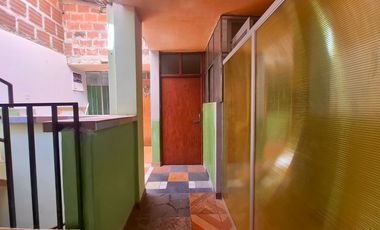 VENDO CASA DE 3 PISOS CERCA AL PARQUE MAGICO, CONO SUR TACNA