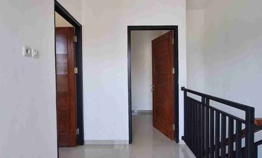 Rumah 2 lantai Bata Merah hanya 700 jutaan dekat stasiun Rawa buntu Tangerang Selatan