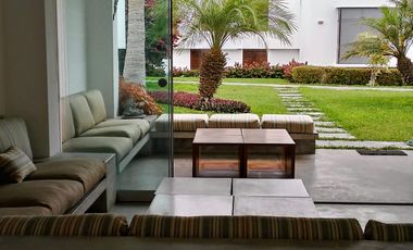 Vendo linda casa de playa en Club Sol y Mar - Km 98.5 Panamericana Sur, Asia. US$330,000.00