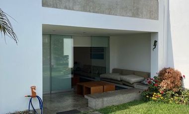 Vendo linda casa de playa en Club Sol y Mar - Km 98.5 Panamericana Sur, Asia. US$330,000.00
