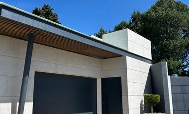 Casa en Venta en San Carlos Metepec