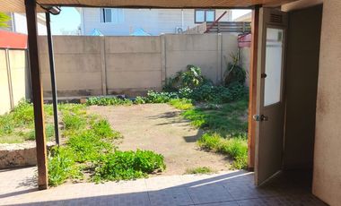 linda casa aislada 4d 3b 2 estacionamientos, valle grande
