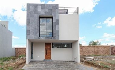Casa 3 Recámaras en fraccionamiento cerrado en Cuautlancingo