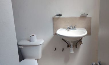 SE RENTA casa semi-amueblada en Villedos