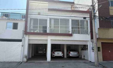 Edificio en renta en Las Palmas.