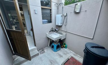 LAS CAÑADAS CASA EN VENTA CON BUENA UBICACIÓN Y BONITO JARDÍN