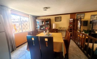 Casa NO Adosada Dentro de Conjunto en Venta al Sur de Quito Sector Santa Rita
