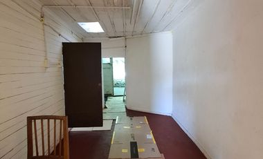 RECOLETA 145 m2 en 213 de terreno renovado. 3 accesos independientes