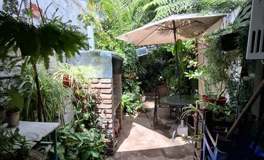 RECOLETA 145 m2 en 213 de terreno renovado. 3 accesos independientes