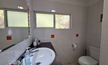 139 m2 en 5000 de terreno Las Mercedes UF 8000