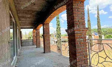 En venta amplia casa en Comonfort Guanajuato