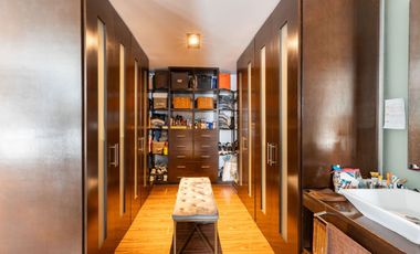 Casa en Venta con 3 Recámaras en Privada Cerrada en La Atlixcáyotl.