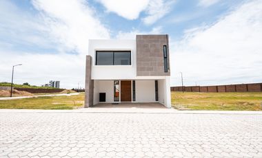 Casa en Lomas de Angelópolis 3