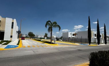 CASA EN RENTA AL NORTE DE AGUASCALIENTES FRACC. LA CARTUJA