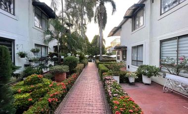 Casa en conjunto en el oriente