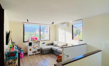 VENTA CASA FULL EQUIPADA EN PIEDRA ROJA| CON QUINCHO Y PISCINA | CAMINABLE A COLEGIO PEDREGALES Y SAN ANSELMO | UF 13.900