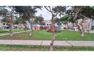Se Alquila Casa De 3 Pisos + Estacionamiento Frente A Parque En Urb. Soliluz – Trujillo – S/3,000