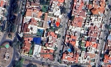 AMPLIA CASA EN VENTA