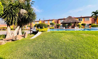 CASA AMUEBLADA EN RENTA EN FRACCIONAMIENTO LAS GARZAS CON ALBERCA EN ÁREA COMÚN