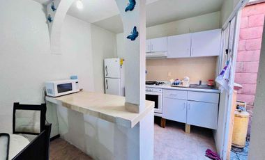 CASA AMUEBLADA EN RENTA EN FRACCIONAMIENTO LAS GARZAS CON ALBERCA EN ÁREA COMÚN