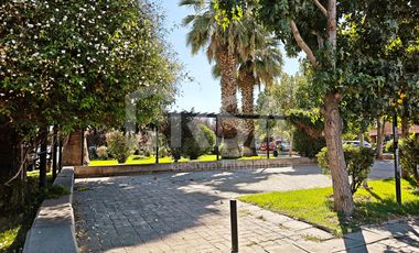 CASA 4 DORMITORIOS. 4 BAÑOS, CON AIRES ACONDICIONADOS, AMERICO VESPUCIO 2501, MAIPU