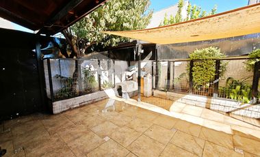 CASA 4 DORMITORIOS. 4 BAÑOS, CON AIRES ACONDICIONADOS, AMERICO VESPUCIO 2501, MAIPU