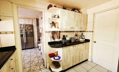 CASA 4 DORMITORIOS. 4 BAÑOS, CON AIRES ACONDICIONADOS, AMERICO VESPUCIO 2501, MAIPU