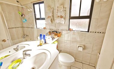 CASA 4 DORMITORIOS. 4 BAÑOS, CON AIRES ACONDICIONADOS, AMERICO VESPUCIO 2501, MAIPU