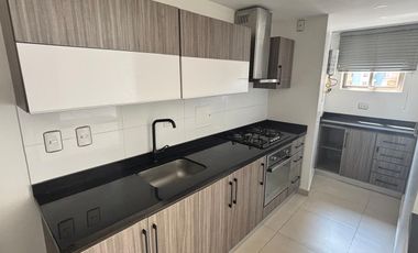 SE ARRIENDA APARTAMENTO CABECERA