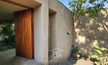 Casa en renta con amplio jardín | San Miguel Xicalco, Tlalpan | 1.100 m² de terreno