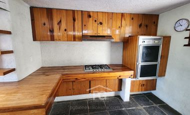 Casa en renta con amplio jardín | San Miguel Xicalco, Tlalpan | 1.100 m² de terreno