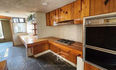Casa en renta con amplio jardín | San Miguel Xicalco, Tlalpan | 1.100 m² de terreno