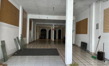 LOCAL COMERCIAL DISPONIBLE – CENTRO HISTÓRICO Excelente oportunidad de arrendamiento en una de las zonas de mayor tradición y plusvalía