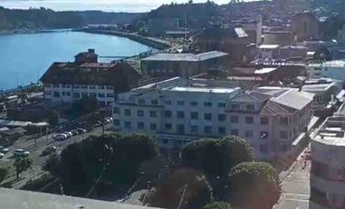 Arriendo oficina en centro de Puerto Montt 2 ambientes y baño piso 12 Edificio Cámara Chilena de la Construcción
