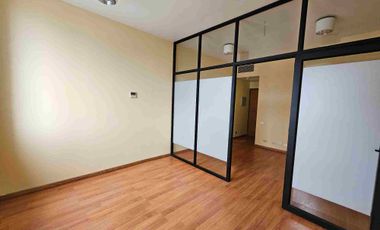 Arriendo oficina en centro de Puerto Montt 2 ambientes y baño piso 12 Edificio Cámara Chilena de la Construcción