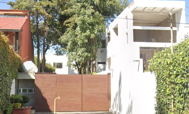 CASA EN VENTA EN MAGDALENA CONTRERAS: Tranquilidad en San Nicolás Totolapan, a Minutos de Periférico Sur y TV Azteca