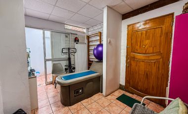VENDO Depa tipo casa en Primer piso, San Miguel!