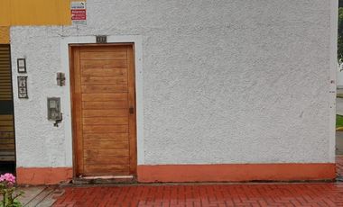 VENDO Depa tipo casa en Primer piso, San Miguel!