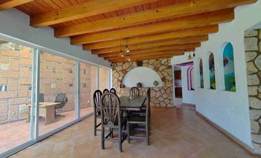 Casa en renta en fraccionamiento con vigilancia