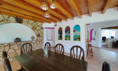 Casa en renta en fraccionamiento con vigilancia