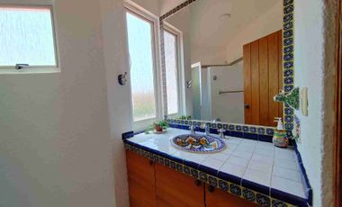 Casa en renta en fraccionamiento con vigilancia