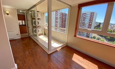 Acogedor Departamento en Arriendo Condominio Plaza Club 3 dormitorios 2 baños estacionamiento bodega piscina quinchos conserjeria