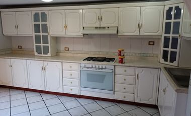 RENTA CASA DENTRO DE PRIVADA - VALLE DEL CRISTAL METEPEC- CERCA DE PARQUE LA PILITA