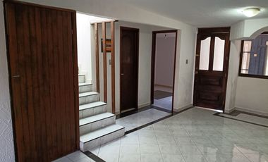 RENTA CASA DENTRO DE PRIVADA - VALLE DEL CRISTAL METEPEC- CERCA DE PARQUE LA PILITA